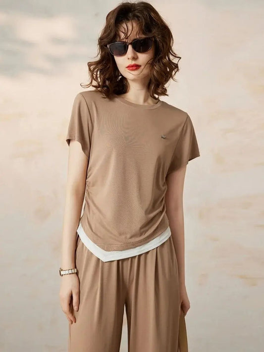 Conjunto de Dois Peças com T-shirt Solta e Calças de Perna Larga