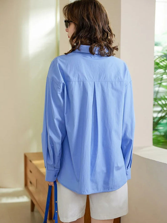 Camisa de manga longa com decote em V e bordado