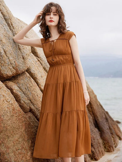 Vestido Longo com Decote V, Laço e Saia em Camadas