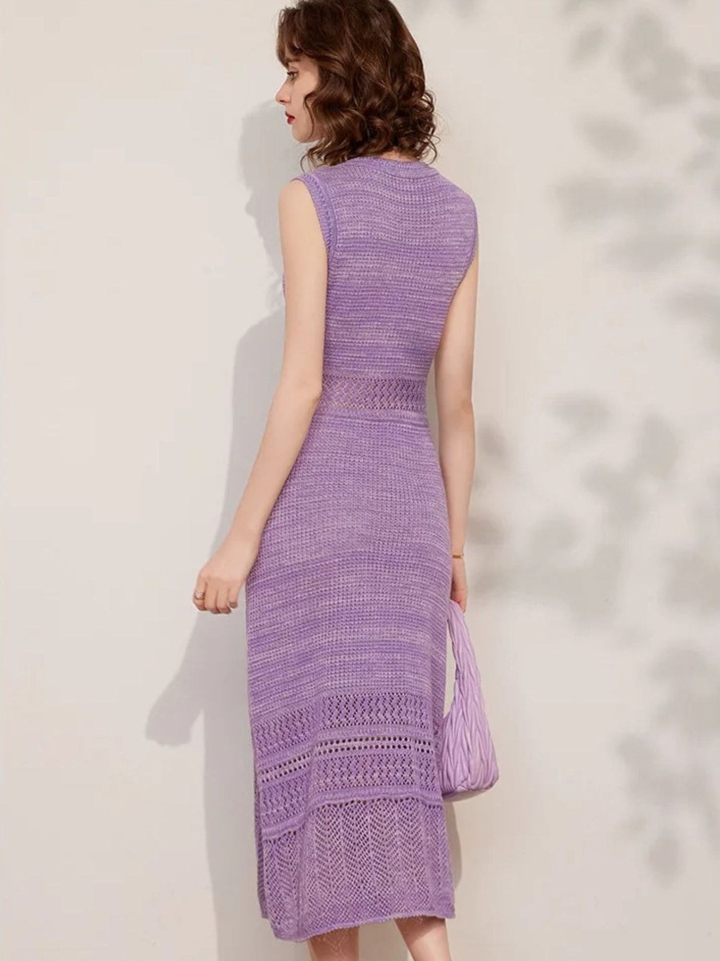 Vestido Midi Tricotado Sem Mangas com Corte em A
