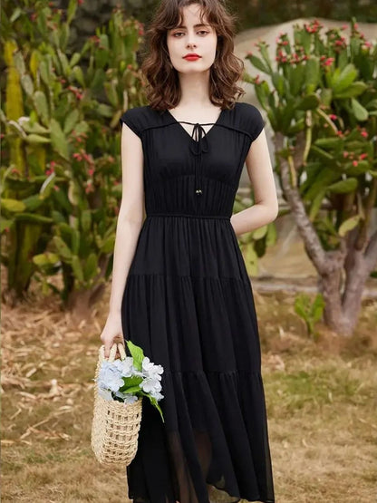 Vestido Longo com Decote V, Laço e Saia em Camadas